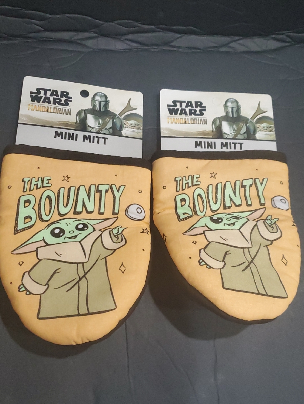 2pack Star Wars Mandalorian mini oven‎ cooking mitts brand new